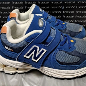 뉴발란스키즈 2002R 185 운동화 블루 이미지