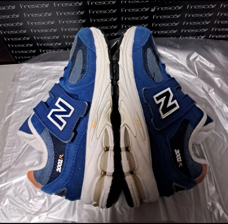 뉴발란스키즈 2002R 185 운동화 블루 이미지