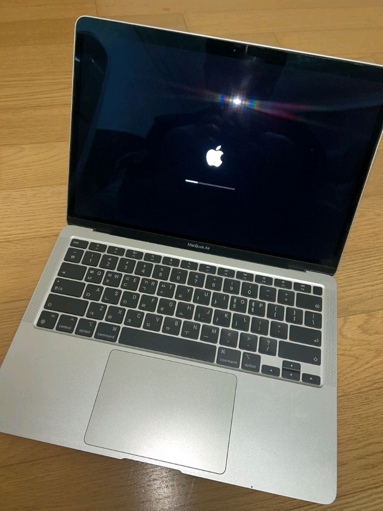 맥북 Air M1 13인치 판매합니다.--1