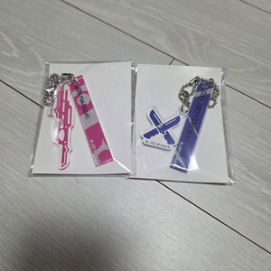 괴수8호 나루미 호시나 무기 아크릴 키링 미개봉 이미지