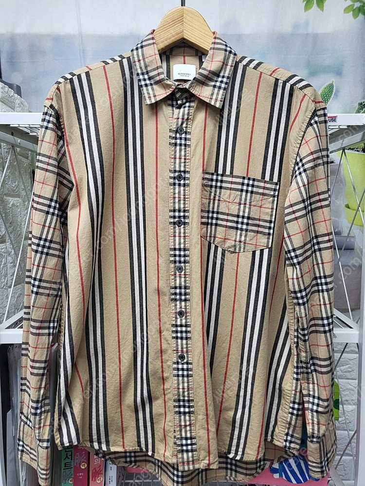 버버리 체크 봄가을 남성셔츠 포켓 긴팔셔츠 (100) MG48--0