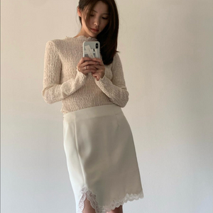 르에 lea SMOKE FRILL TOP 스모크 프릴 탑