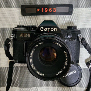 캐논 AE-1 필름카메라 실버바디 1.8 단렌즈 이미지