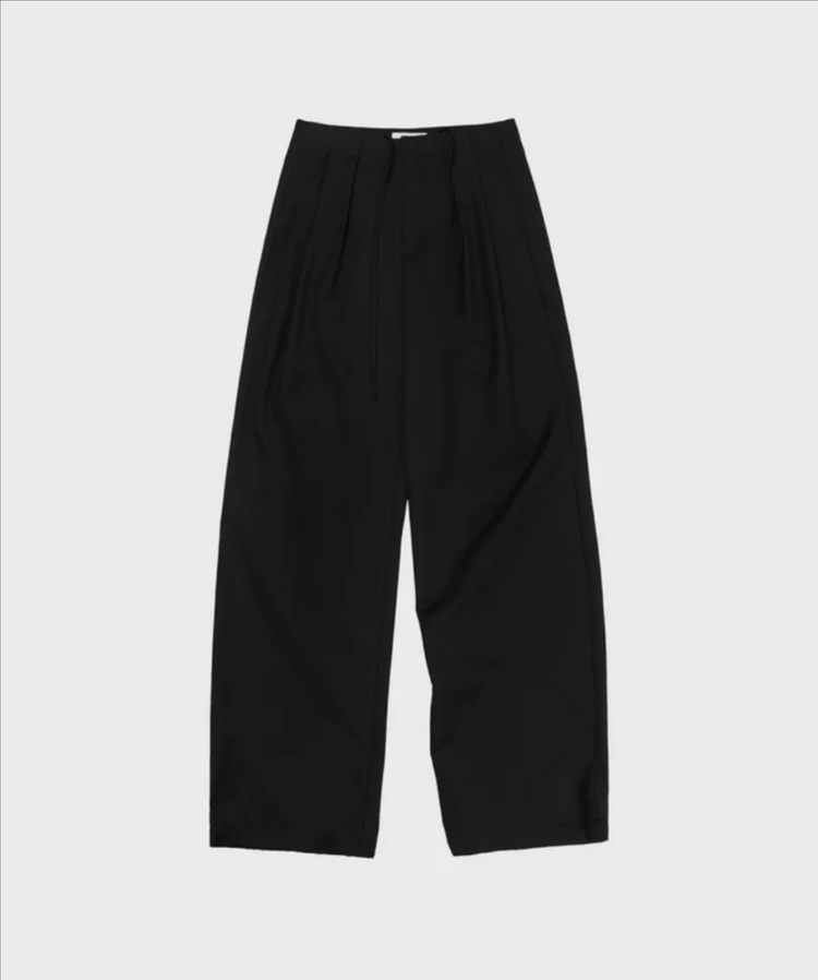 이어닝 핀턱 슬랙스 판매합니다.--6