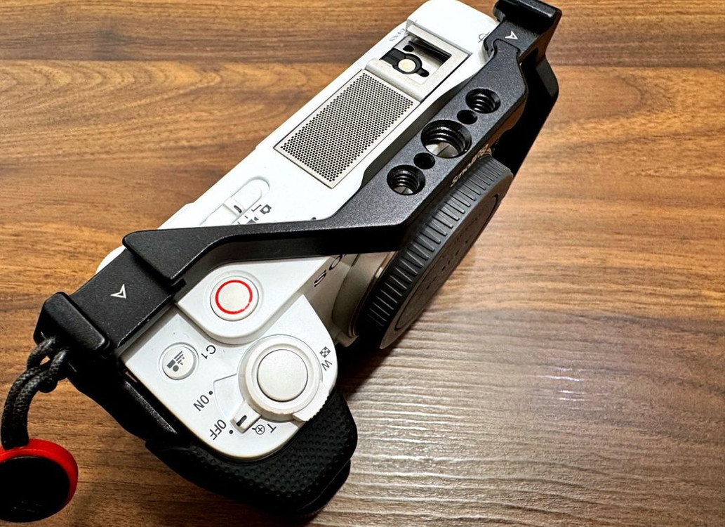 소니 ZV-E1 카메라 + 스몰리그 그립 세트 이미지