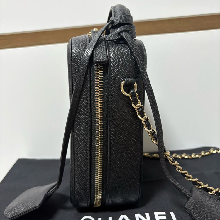 샤넬 코스메틱백 베니티 탑핸들 캐비어 블랙 풀구성 팝니다.--4