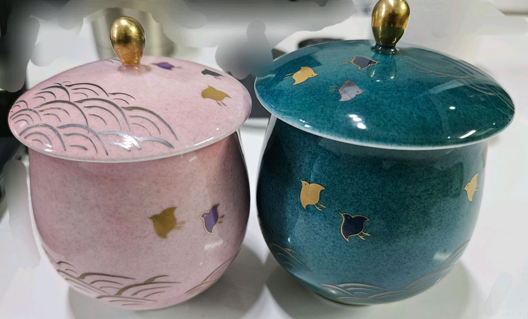 <일본황실 납품브랜드> 고급 후카가와 세이지 소장용 금박 디자인부부찻잔--4