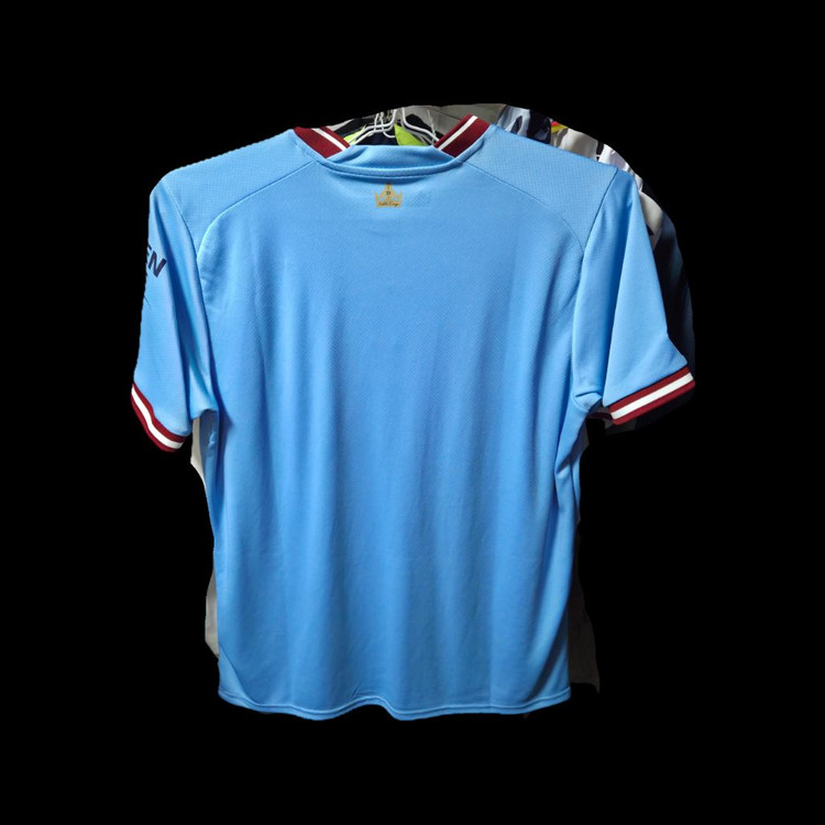 맨시티 트레블 기념 셔츠--1