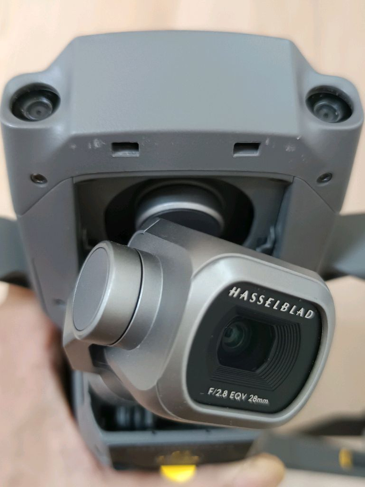 DJI Mavic 2 Pro 드론 이미지