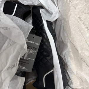 언더테크 퍼펙트터치 풋살화255