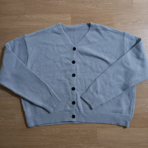 새상품) 램스울 50% 브이넥 니트 가디건 이미지