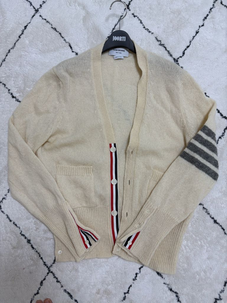 톰브라운 가디건 팝니다 여자 남자 가능--1