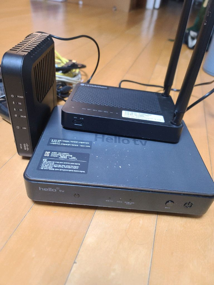 헬로티비셋탑박스,공유기, 모뎀--4