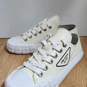 37/240 프라다신발 개버딘 프라다운동화 스니커즈 이미지