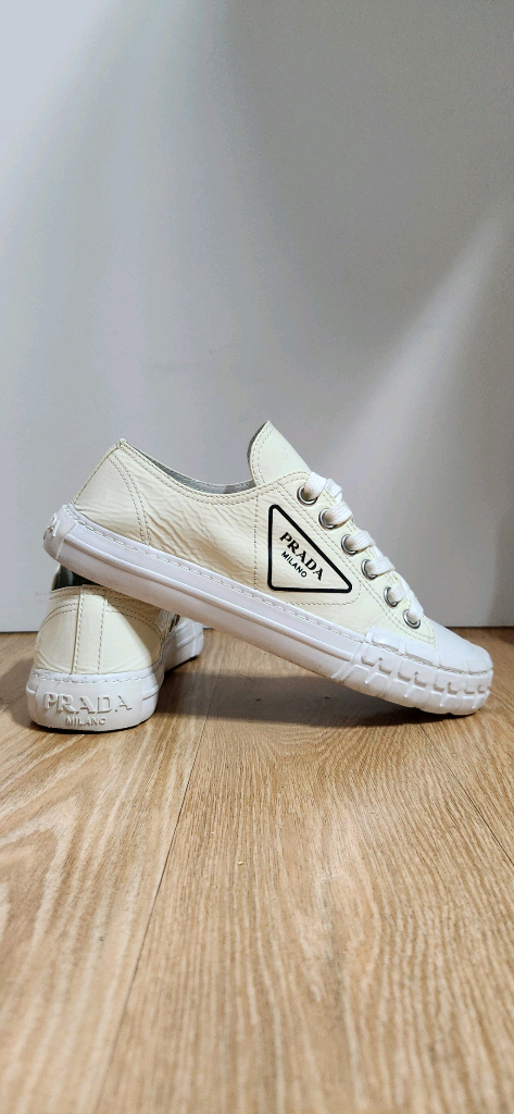 37/240 프라다신발 개버딘 프라다운동화 스니커즈 이미지