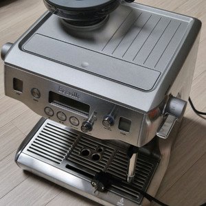 브레빌 BES980 커피머신