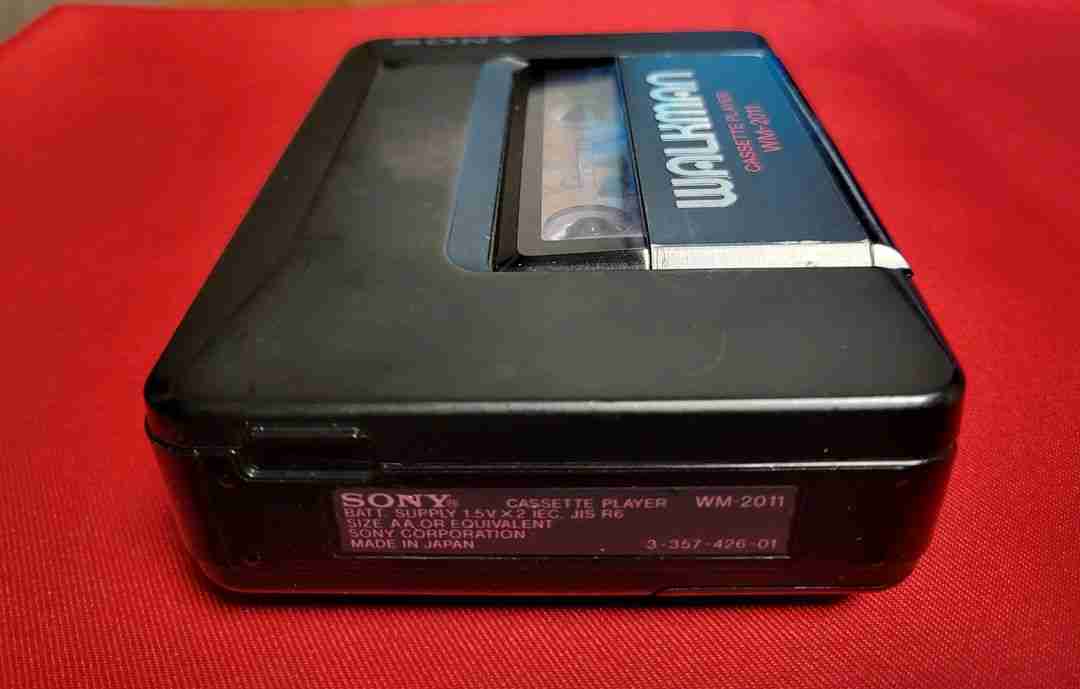 소니 빈티지 워크맨 WM-2011 블랙 정상작동품--4