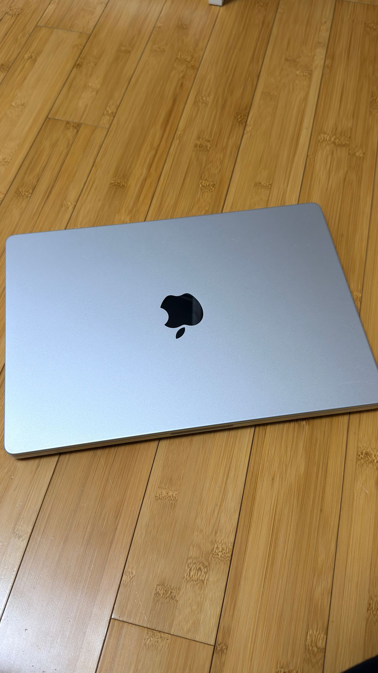 맥북프로 14 M3 PRO 18GB 512GB 실버--2