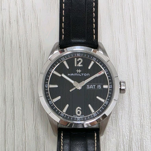 해밀턴 브로드웨이 쿼츠 검판 팔아요