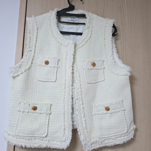 FF STUDIO 아이보리 트위드 조끼