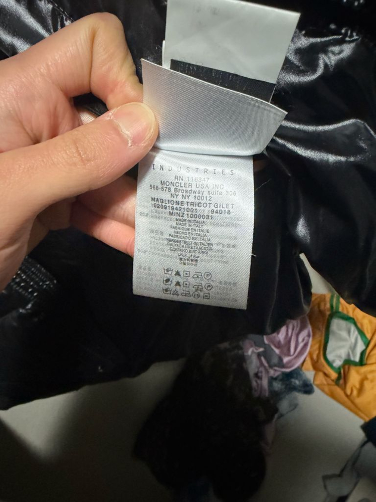 몽클레어 패딩 조끼--3