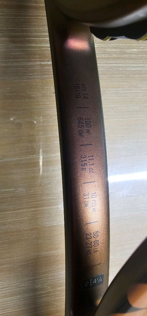 윌슨 프로스태프 v14 테니스 라켓 판매합니다. 2자루 (Six.One 100 / X 버전 이미지