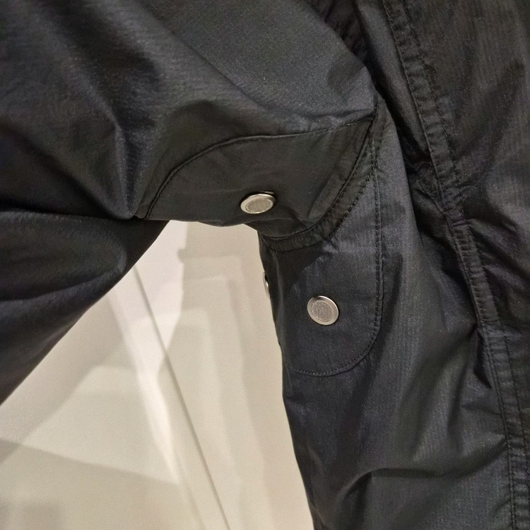 series 시리즈 언어펙티드 FISHERMAN SHORT DOWN--8