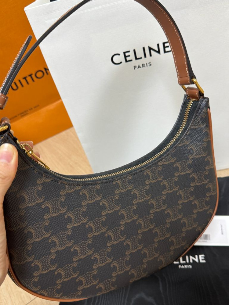 셀린느 아바백 트리옹프 캔버스--2