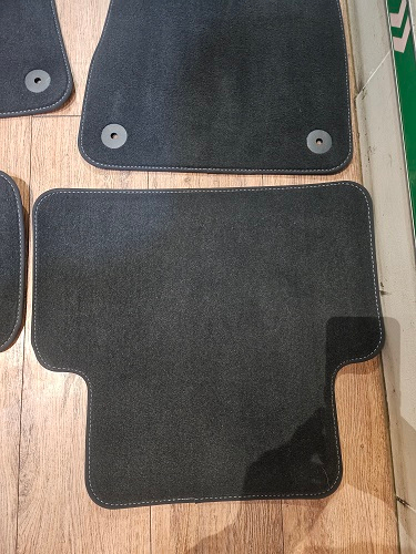 아우디 A5 순정 매트--3