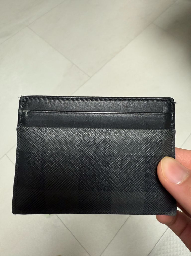 버버리 체크 카드지갑 이미지