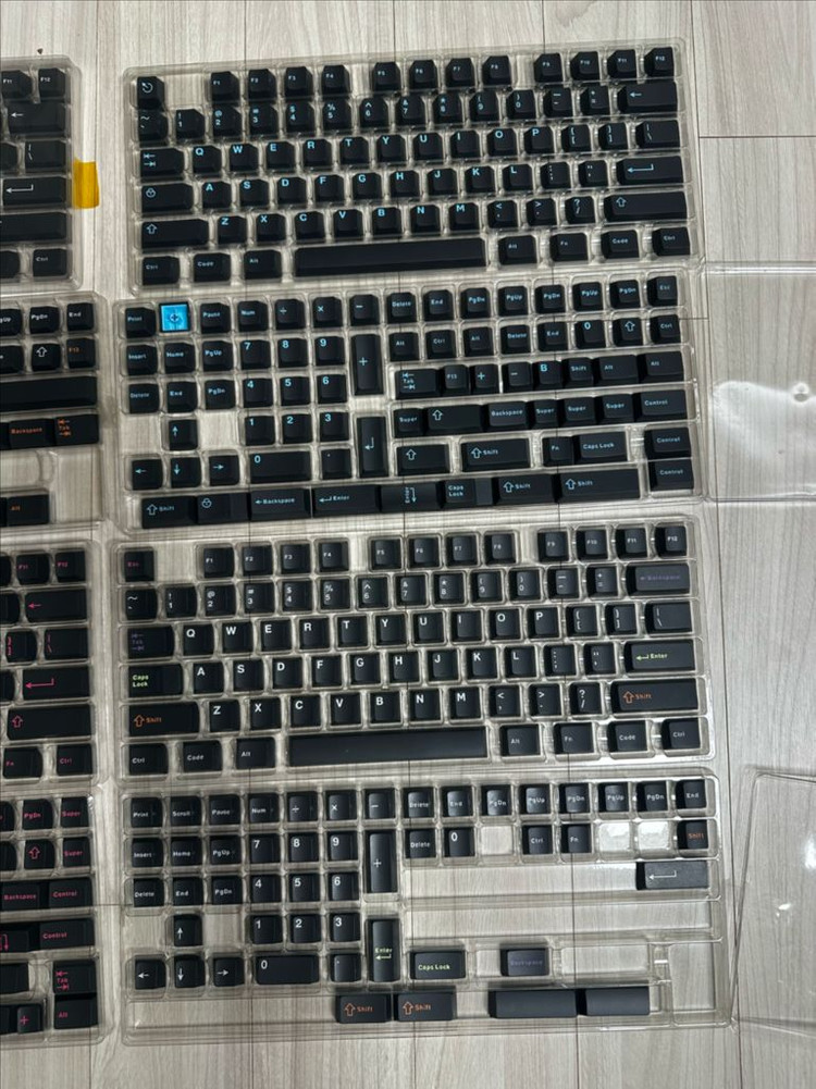 아이페이 이중사출 abs 카오스 키캡 판매합니다.(기본2셋, 핑크1셋, 블루1셋, 컬러모디 추가)--2