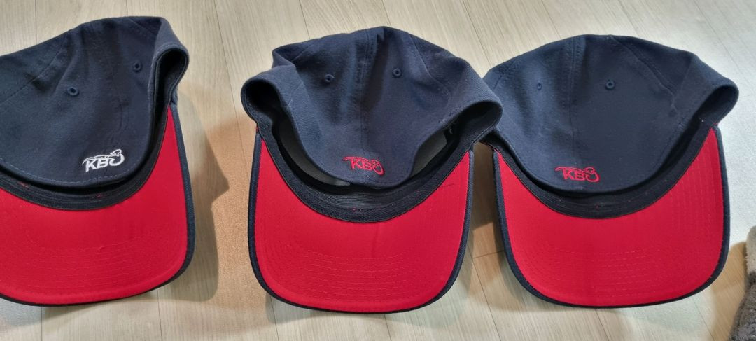 두산베어스 뉴에라 39 볼캡 팝니다.--5