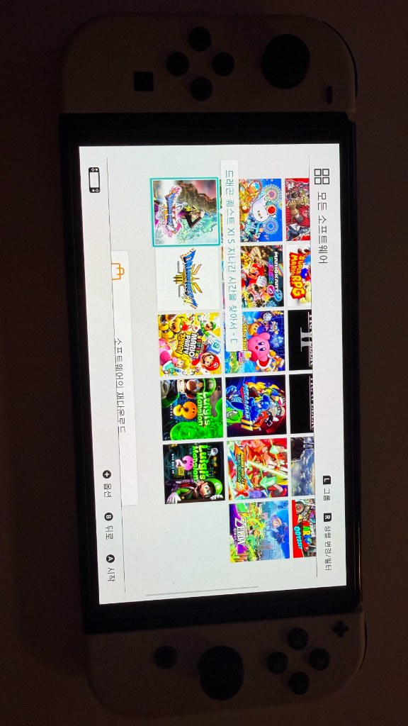 닌텐도스위치 oled 화이트 팝니다--3