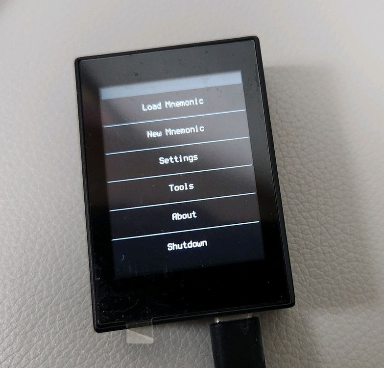 krux 비트코인 하드웨어 월렛 (Hiwonder WonderMV)--2