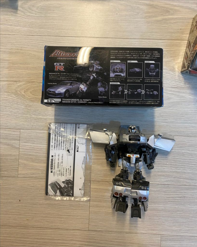 타카라토미 트랜스포머 얼터니티닛산 GT-R 콘보이 실버(개봉) 이미지