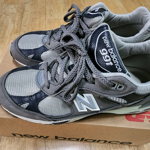 뉴발란스 991 (w991gns)