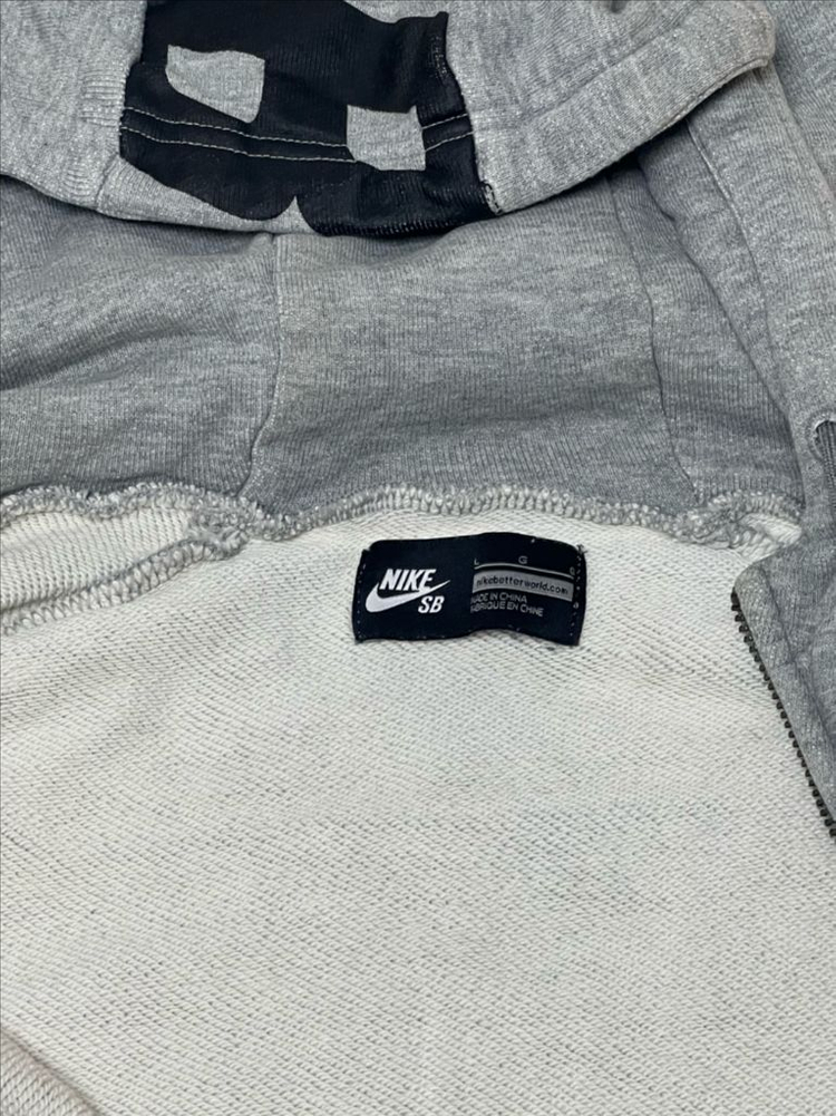 나이키SB 후드집업--2