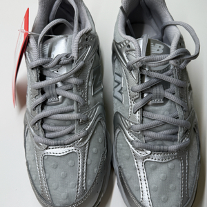 U530HFZ 뉴발란스 530 도트 새상품 230