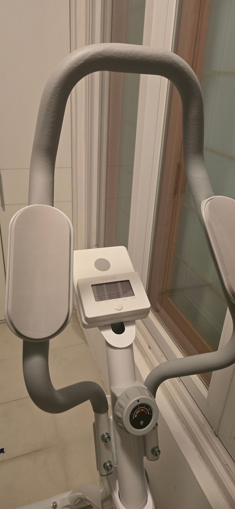 멜킨 실내자전거 비비 (BB) 런닝 바이크 가정용 서서 타는 실내 자전거 홈트 스피닝 헬스 사이클 :: 거의 새거 이미지