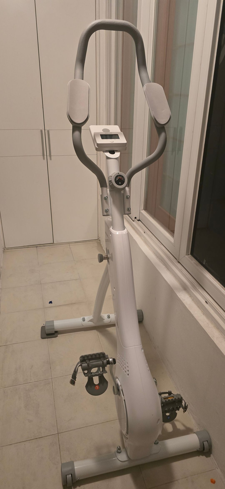 멜킨 실내자전거 비비 (BB) 런닝 바이크 가정용 서서 타는 실내 자전거 홈트 스피닝 헬스 사이클 :: 거의 새거 이미지