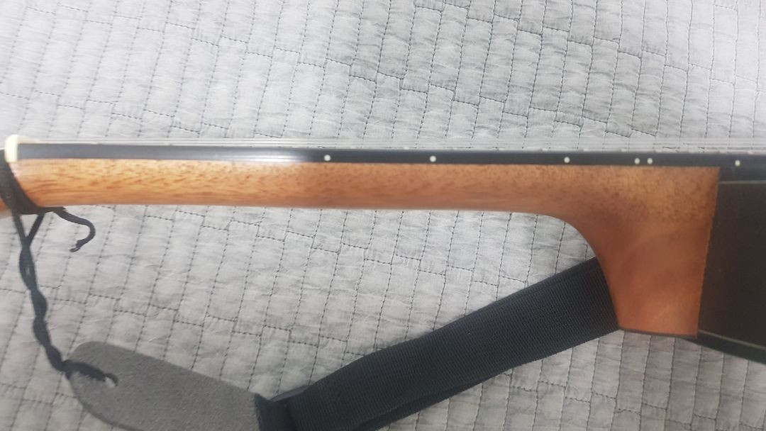 우쿨렐레 ukulele GG ULRIM 꿈Ggum 저렴히 팝니다--4