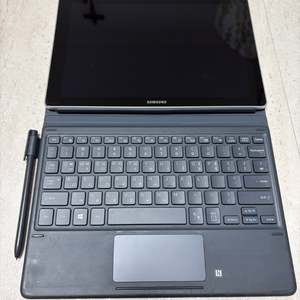 삼성전자 갤럭시북 10.6 코어M3 7세대 LTE 128GB (정품)