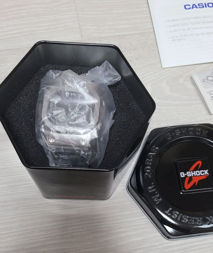 지샥 GMW-B5000-1DR 실버 반메탈 / 보증서 포함 새제품 이미지