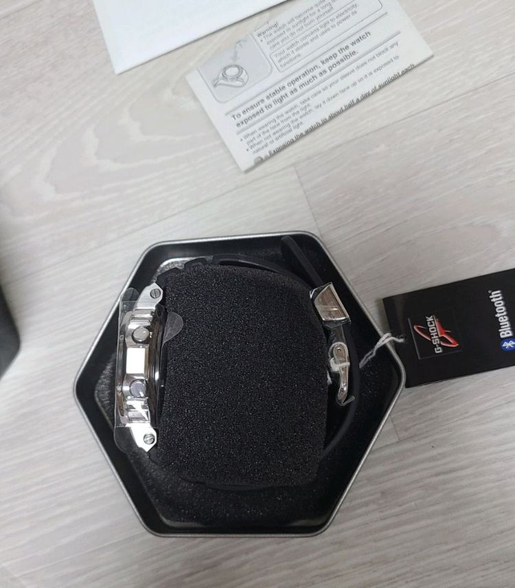 지샥 GMW-B5000-1DR 실버 반메탈 / 보증서 포함 새제품 이미지