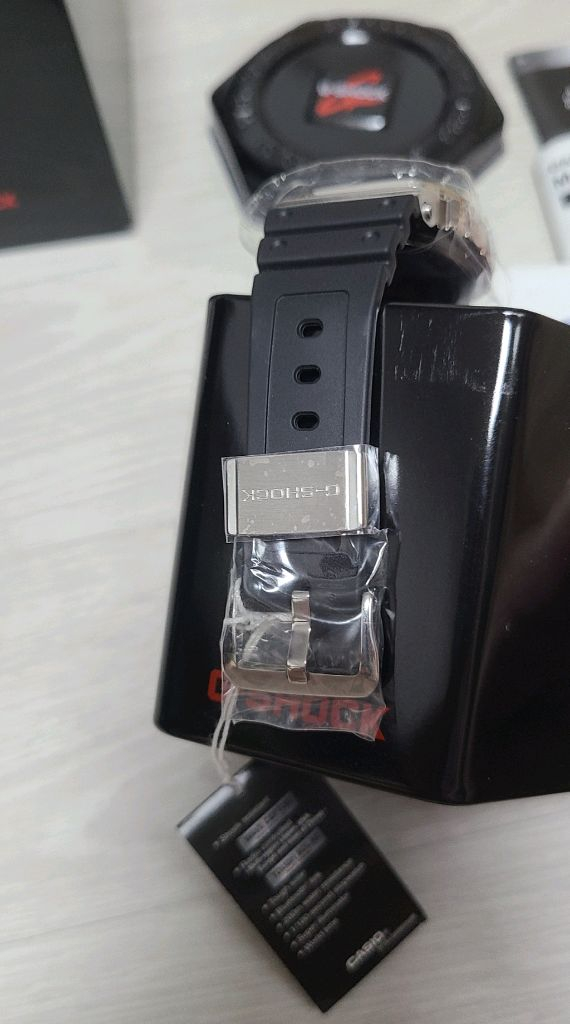 지샥 GMW-B5000-1DR 실버 반메탈 / 보증서 포함 새제품 이미지