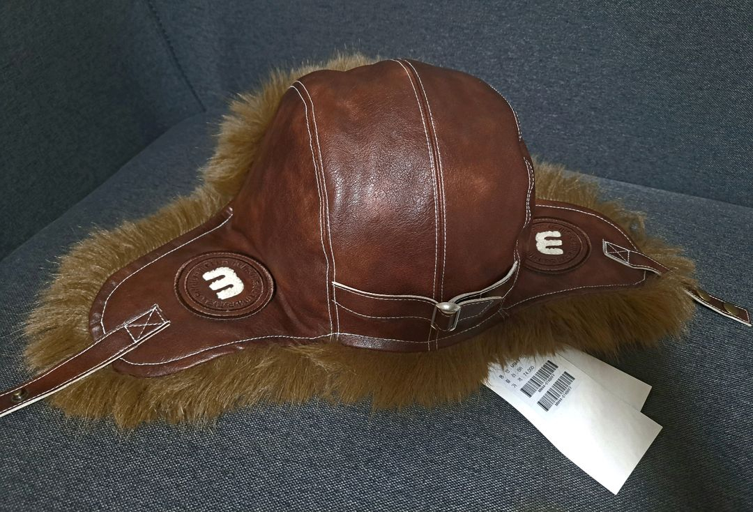 멜라밀라) 페이크퍼 트루퍼햇 (블랙/브라운)텍있는 새상품--2