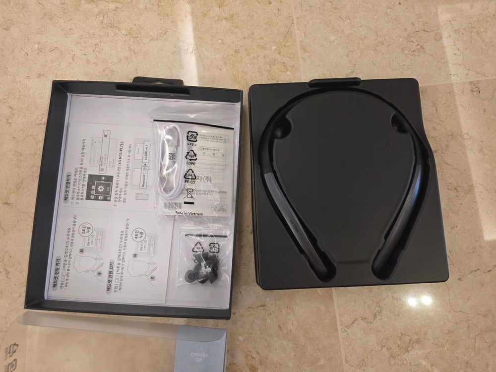 LG 톤플러스 HBS-PL7 블루투스 이어폰 팝니다.--1