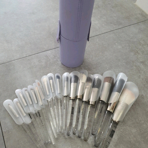 피카소 브러쉬 18종