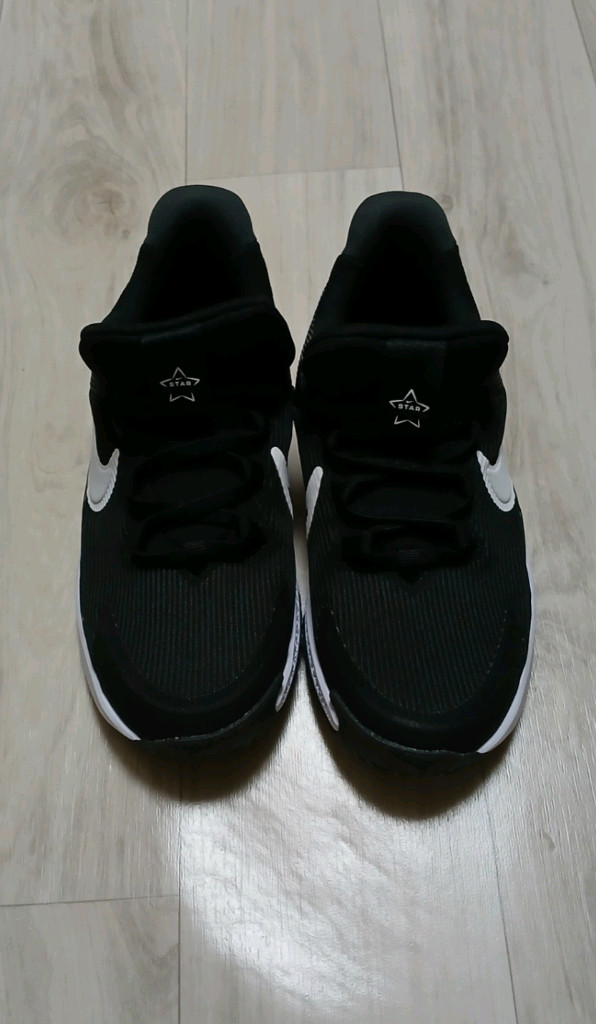 새상품 나이키 런닝화 운동화 유아동--1