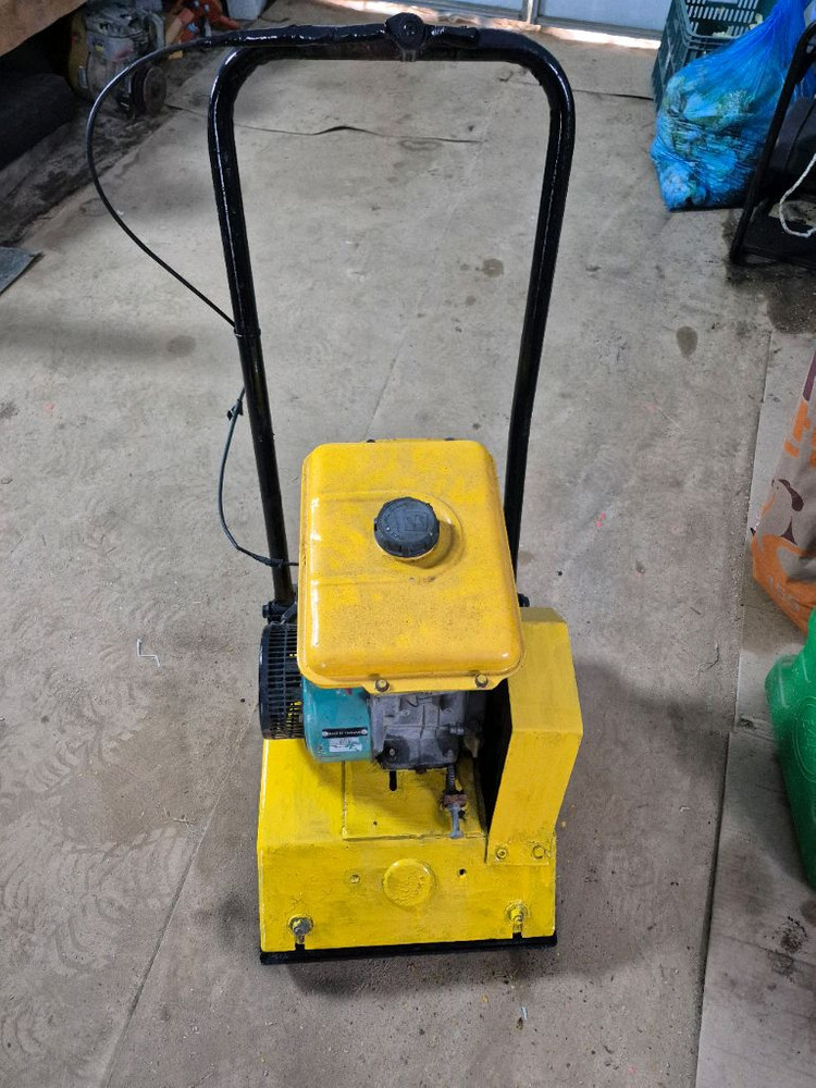 콤팩터 땅다짐기--4